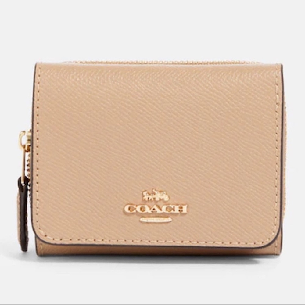 ✨🍨✨Coach Small Trifold Wallet